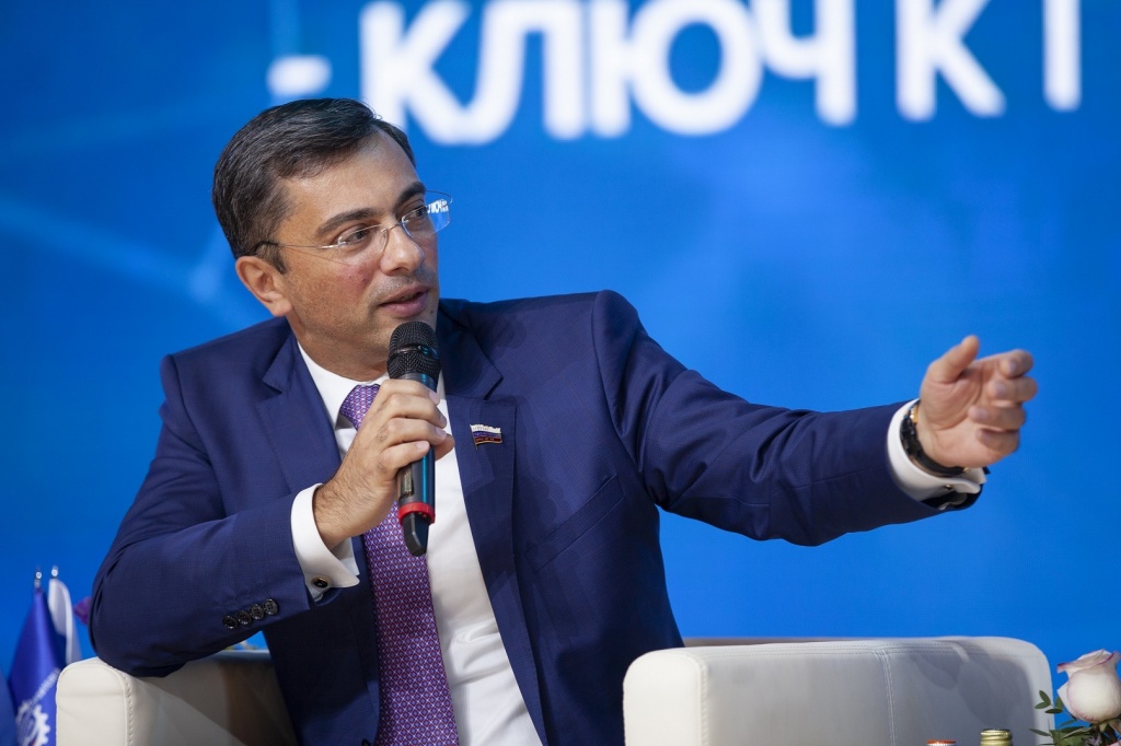 Гутенев портрет.jpg Гутенев портрет.jpg